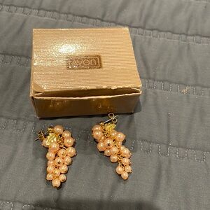 Avon Frosted Grapes pierced earrings with surgical steel posts. - peach